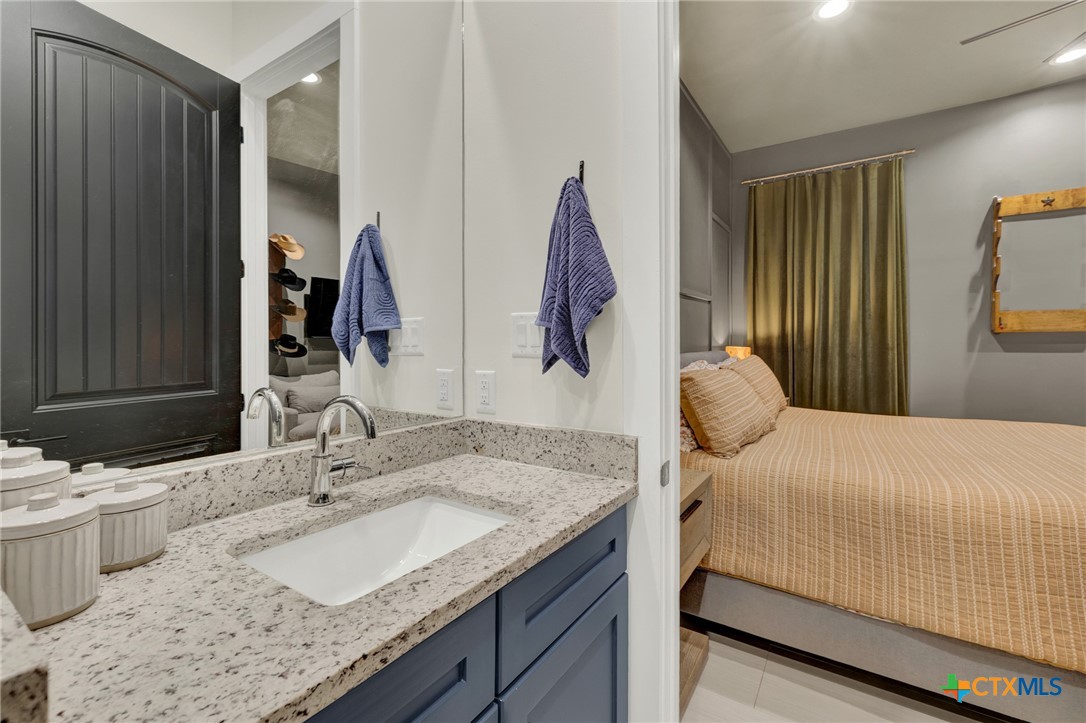 627 Hummingbird Hill