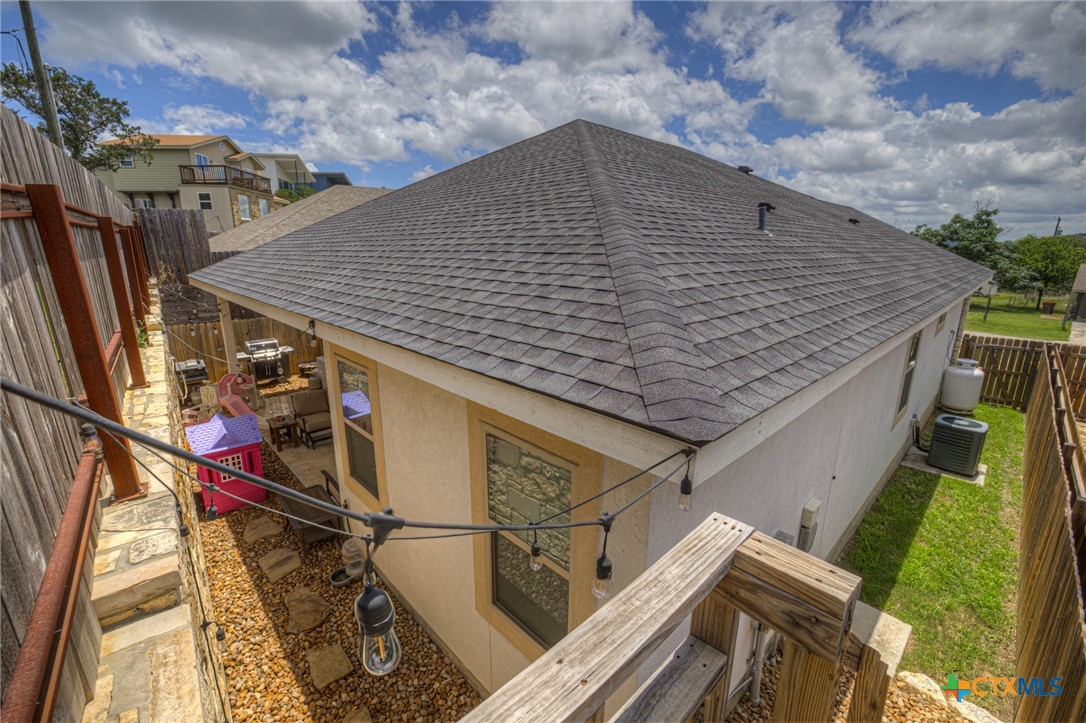 627 Hummingbird Hill