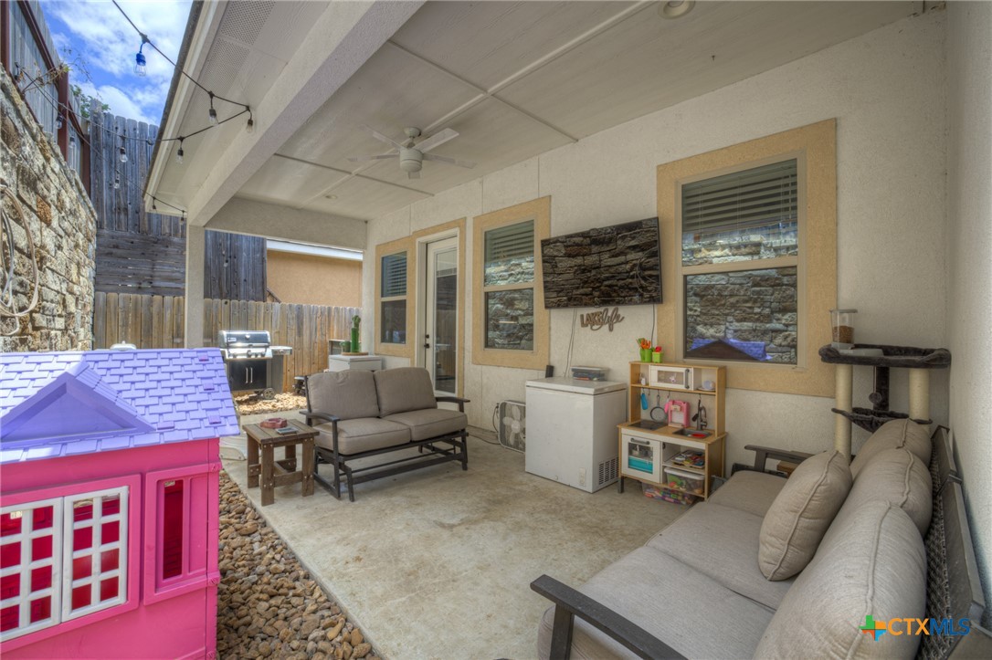 627 Hummingbird Hill