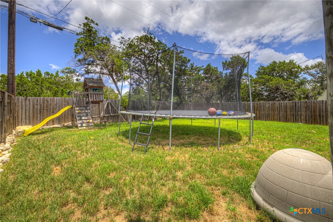 627 Hummingbird Hill