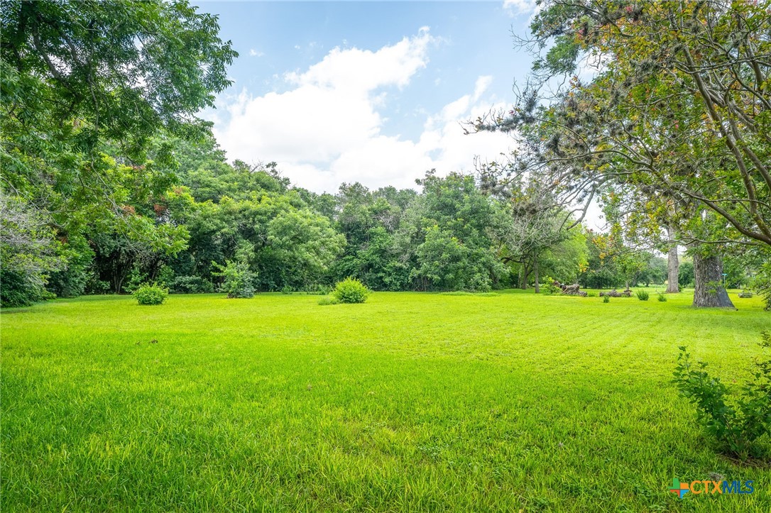 24 Glen Cove Drive