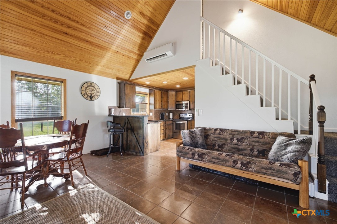 10488 Hwy 304