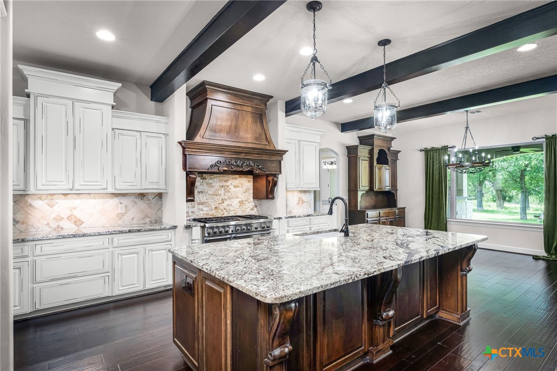 2573 Beaver Lane