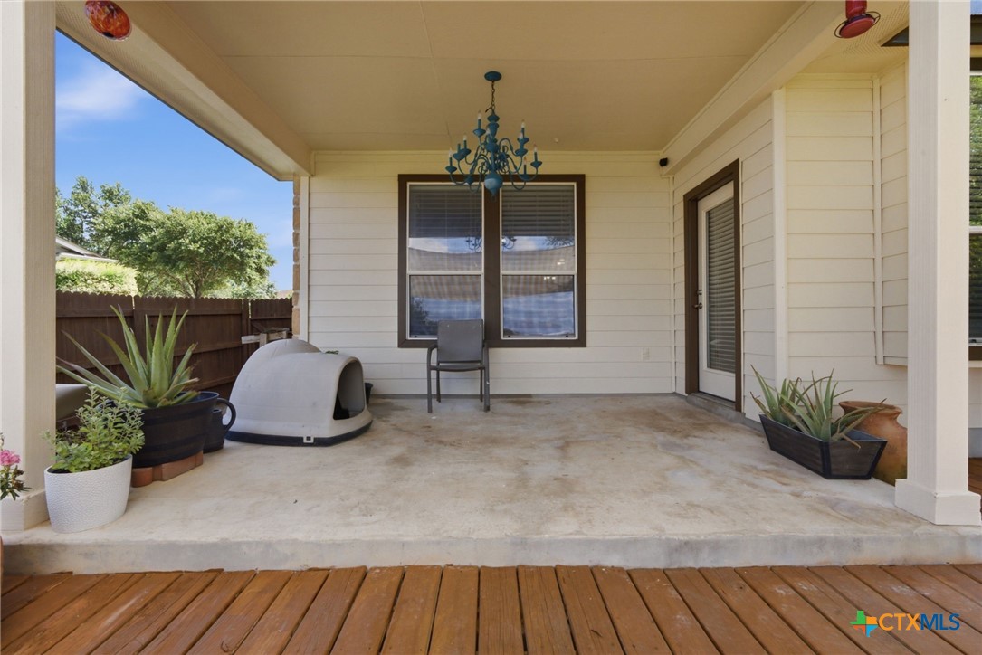2214 Lakeline Drive