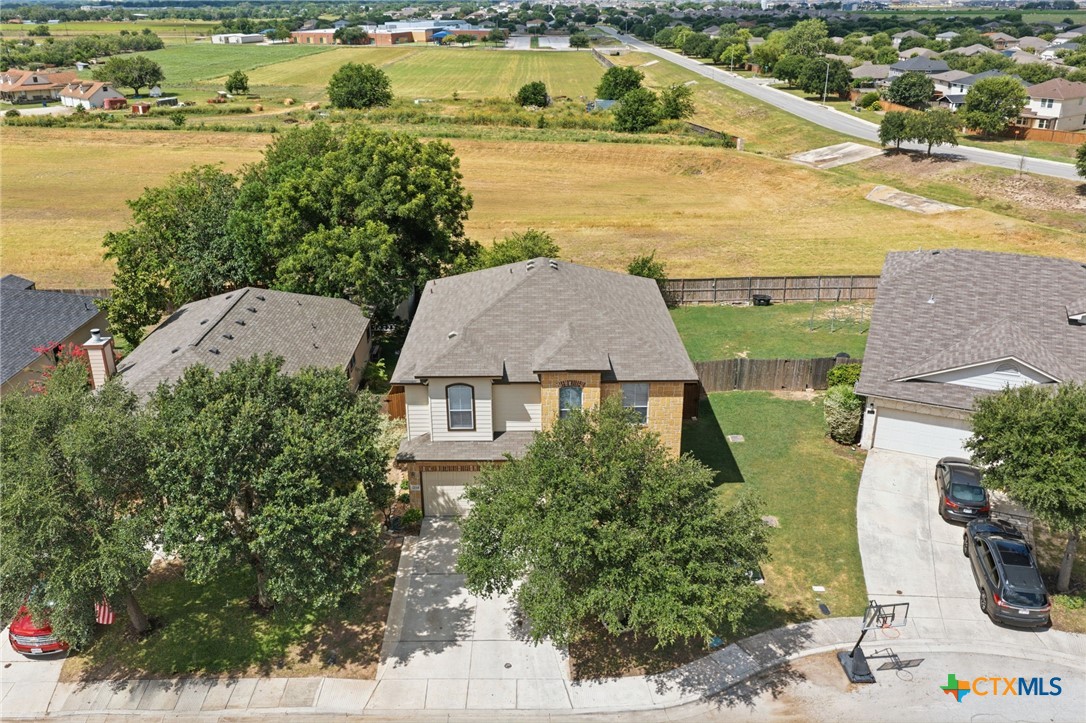 2214 Lakeline Drive