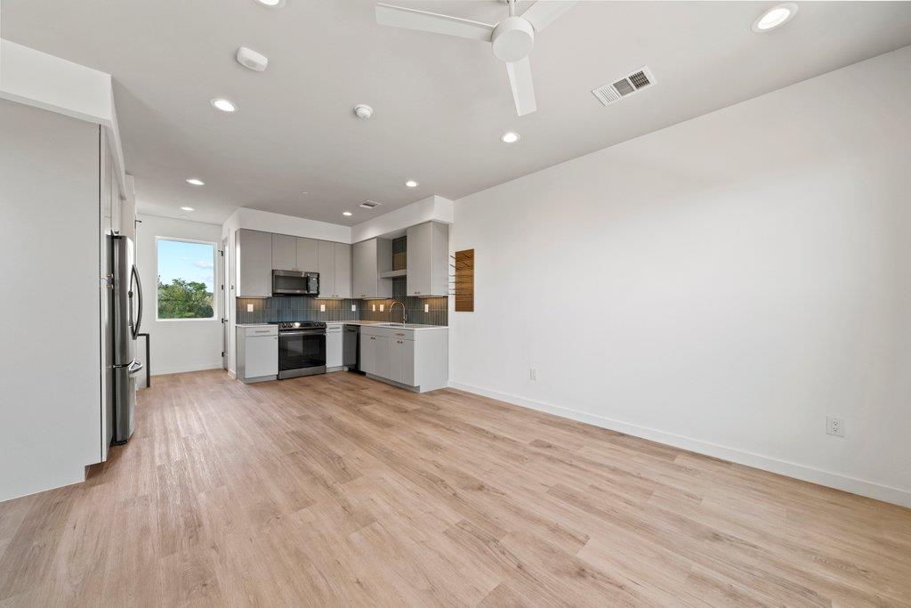 1208 N Academy Ave UNIT 2203