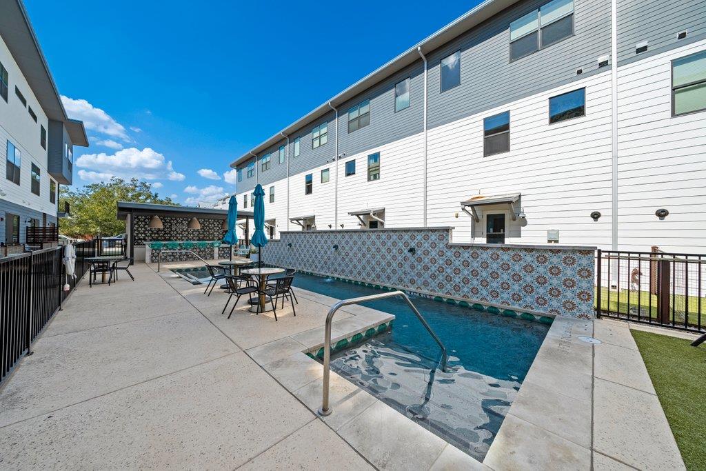 1208 N Academy Ave UNIT 2203