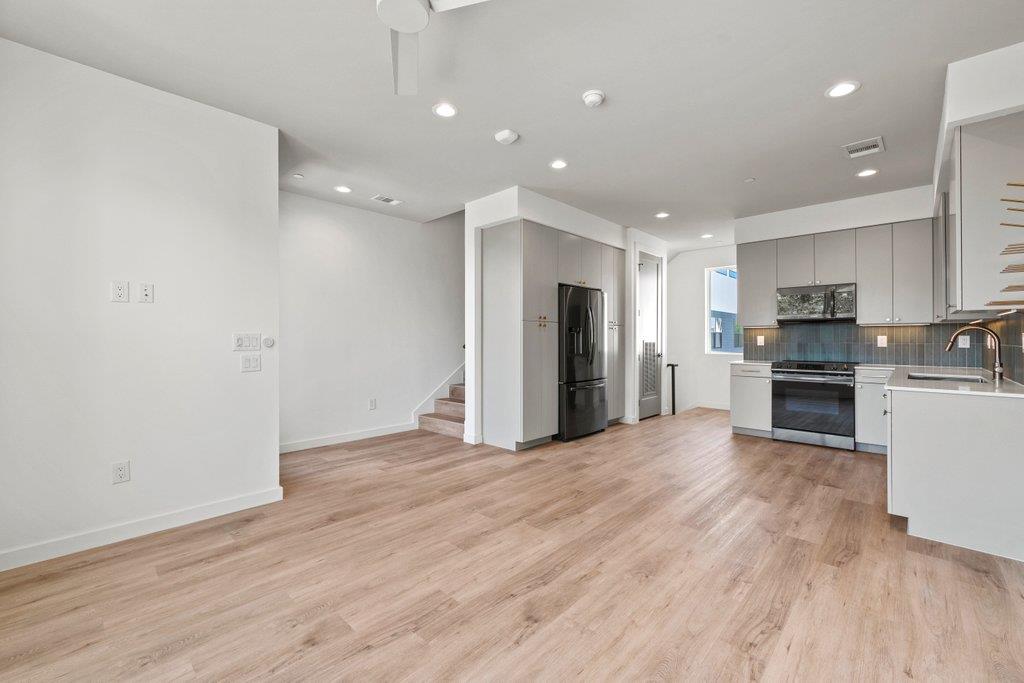 1208 N Academy Ave UNIT 2203