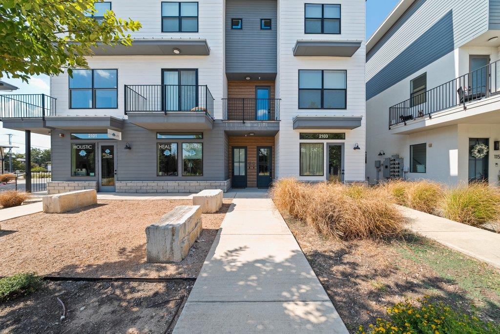 1208 N Academy Ave UNIT 2203