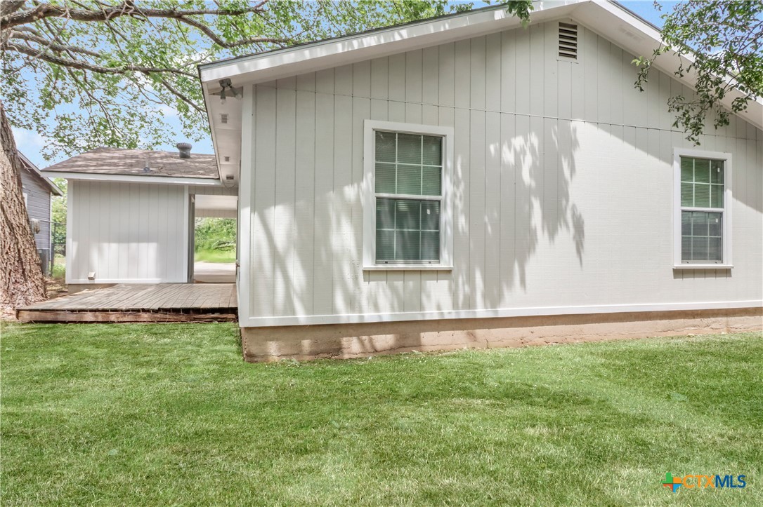 1037 N Guadalupe Street
