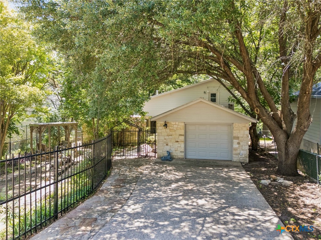 1648 Ponderosa Drive
