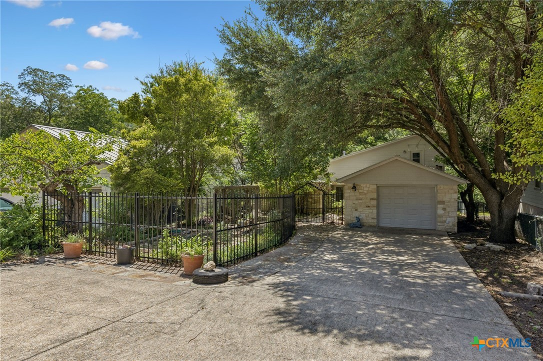 1648 Ponderosa Drive