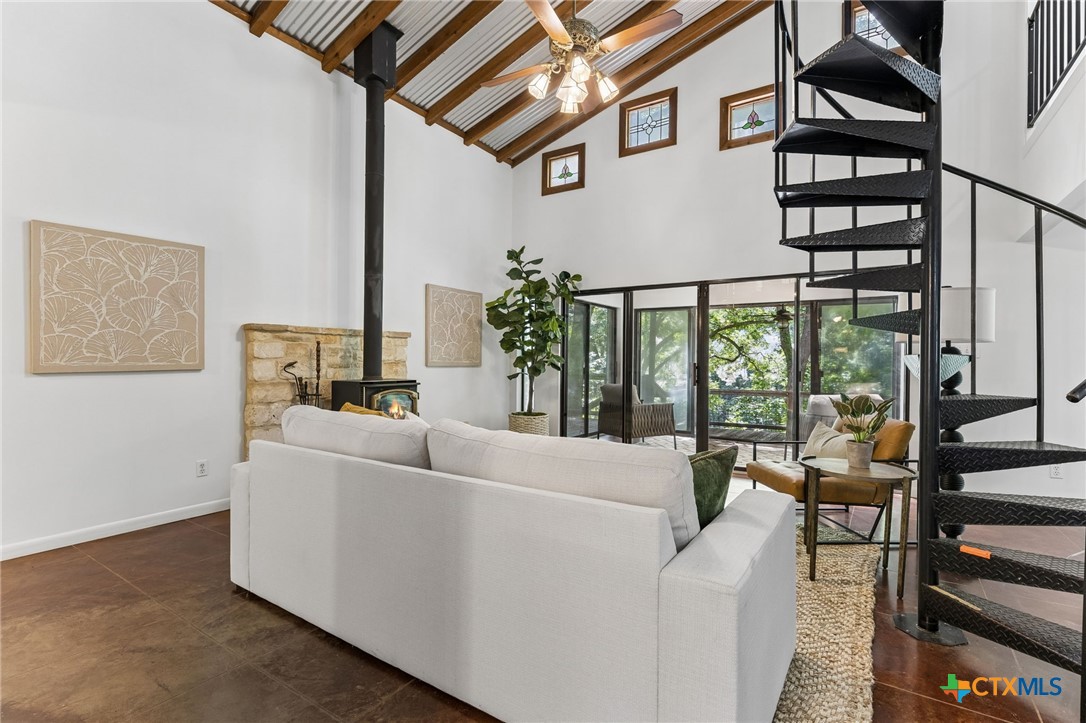 1648 Ponderosa Drive