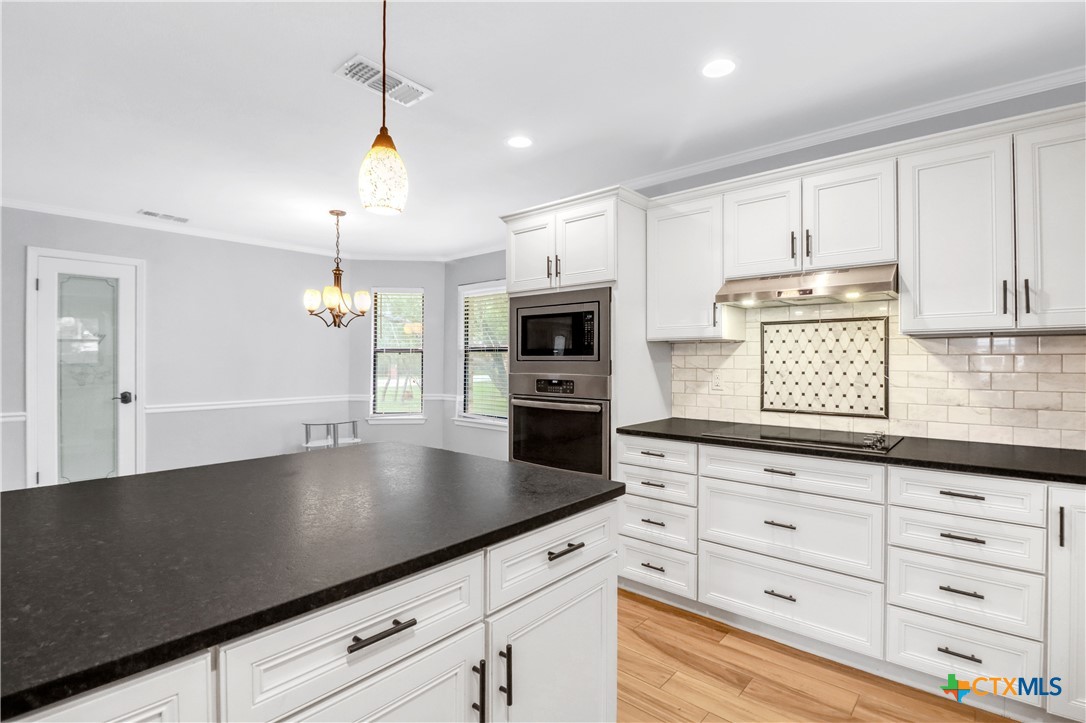 146 Twin Oak Road
