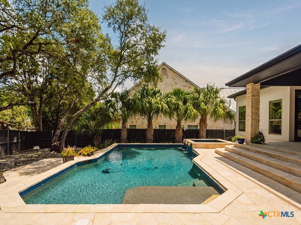 409 Centennial Cove