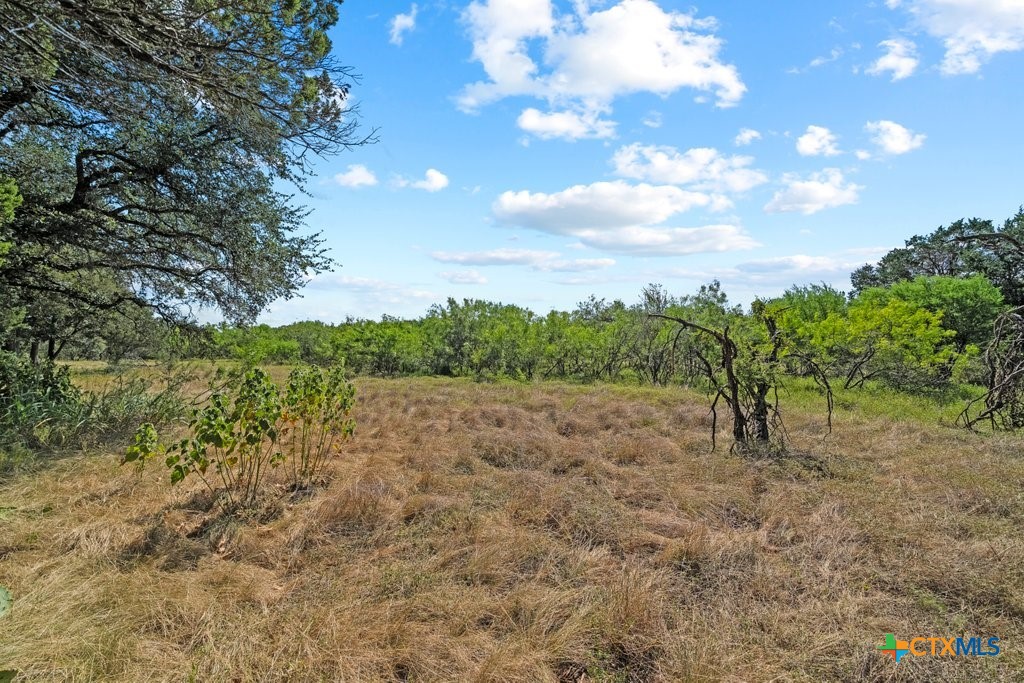 831 Ayers Rock Road