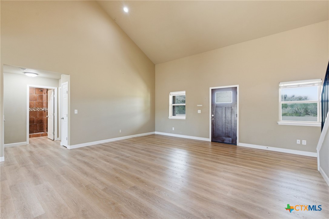 373 Cross Road