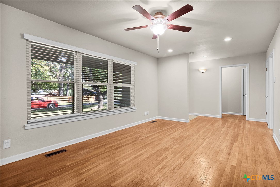 818 Mary Boulevard