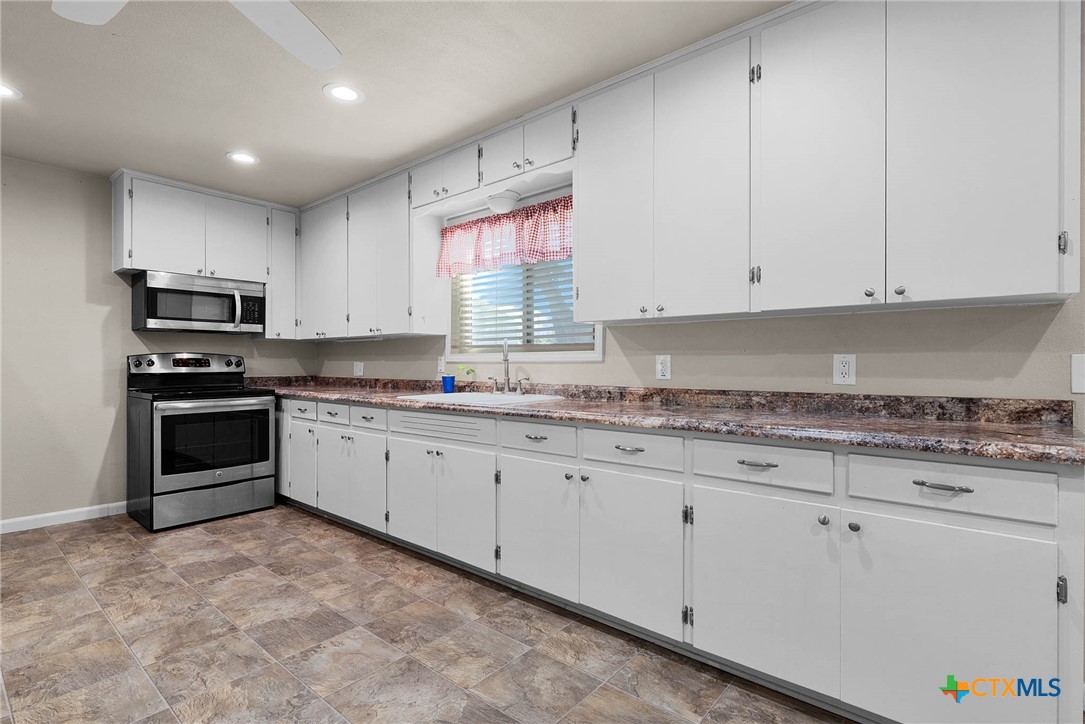 818 Mary Boulevard