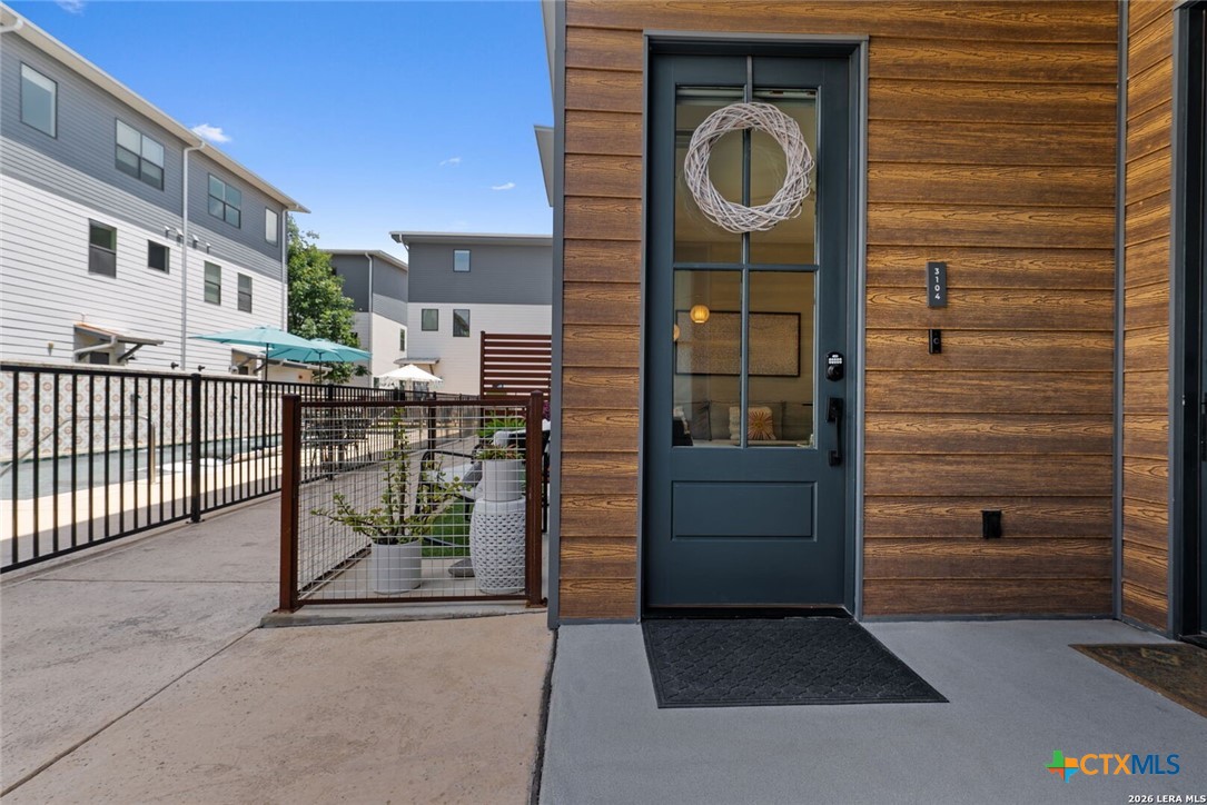 1208 N Academy Avenue 3104