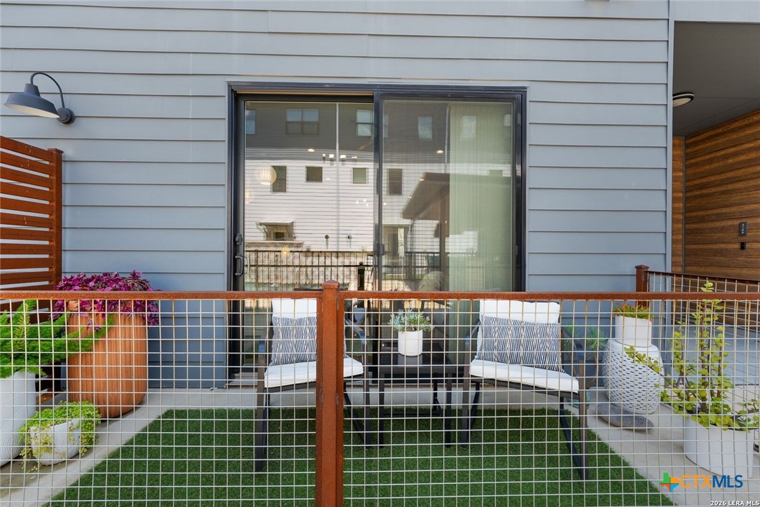1208 N Academy Avenue 3104