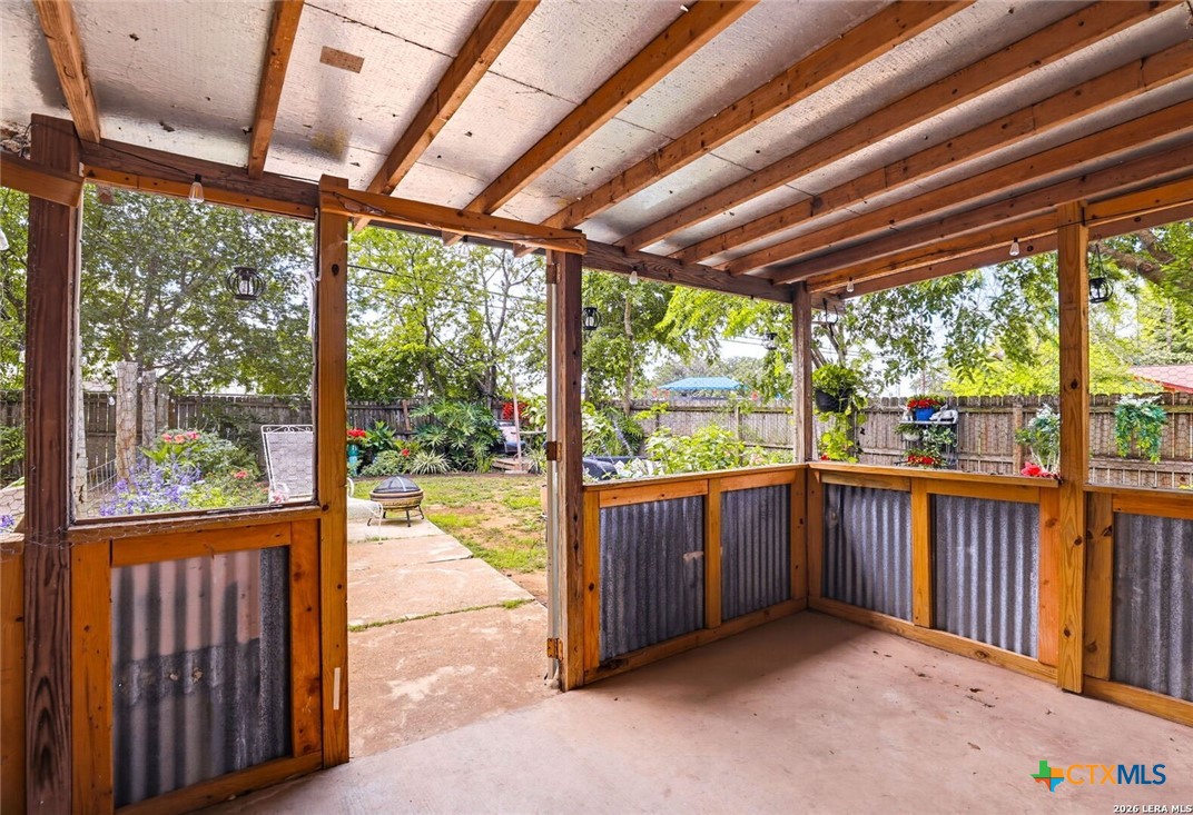 1502 Eichen Road