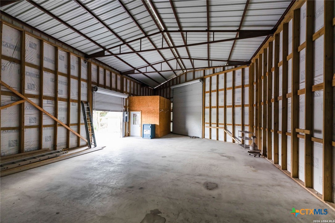 1200 Hinch Drive