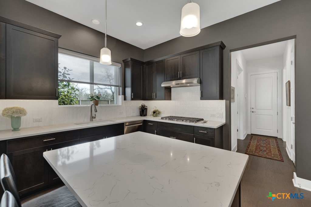 605 Creekside Common