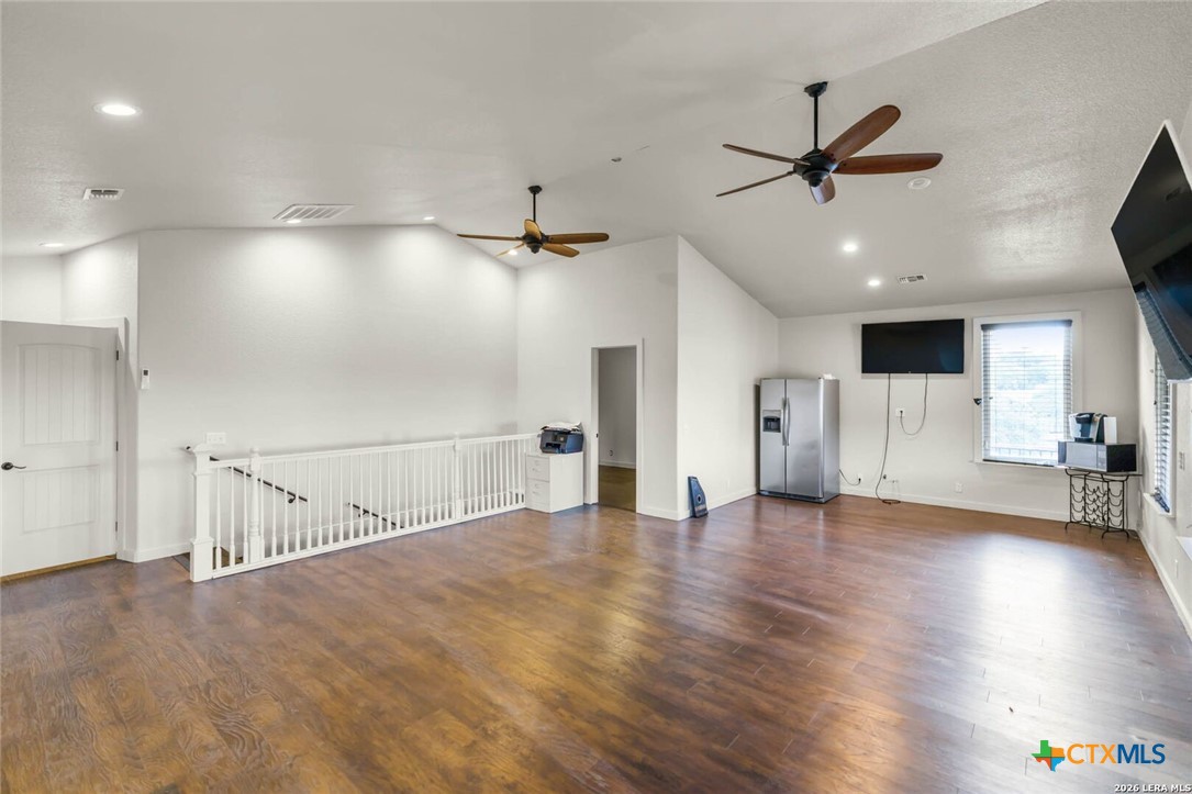 1200 Hinch Drive