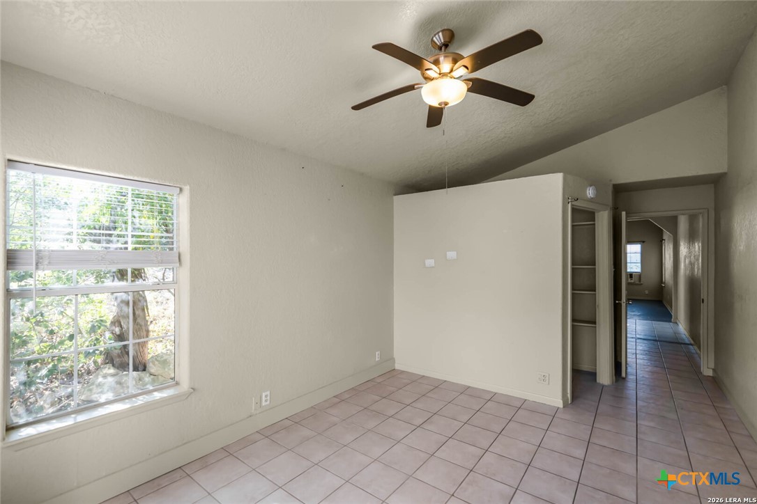 1200 Hinch Drive
