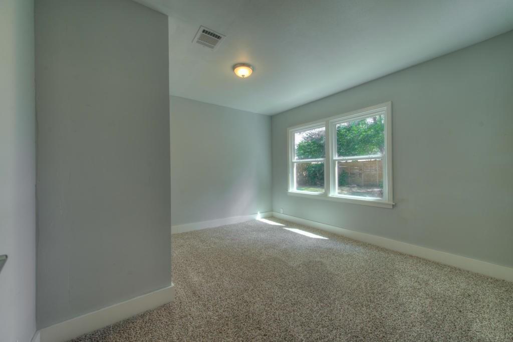2011 Fortview RD