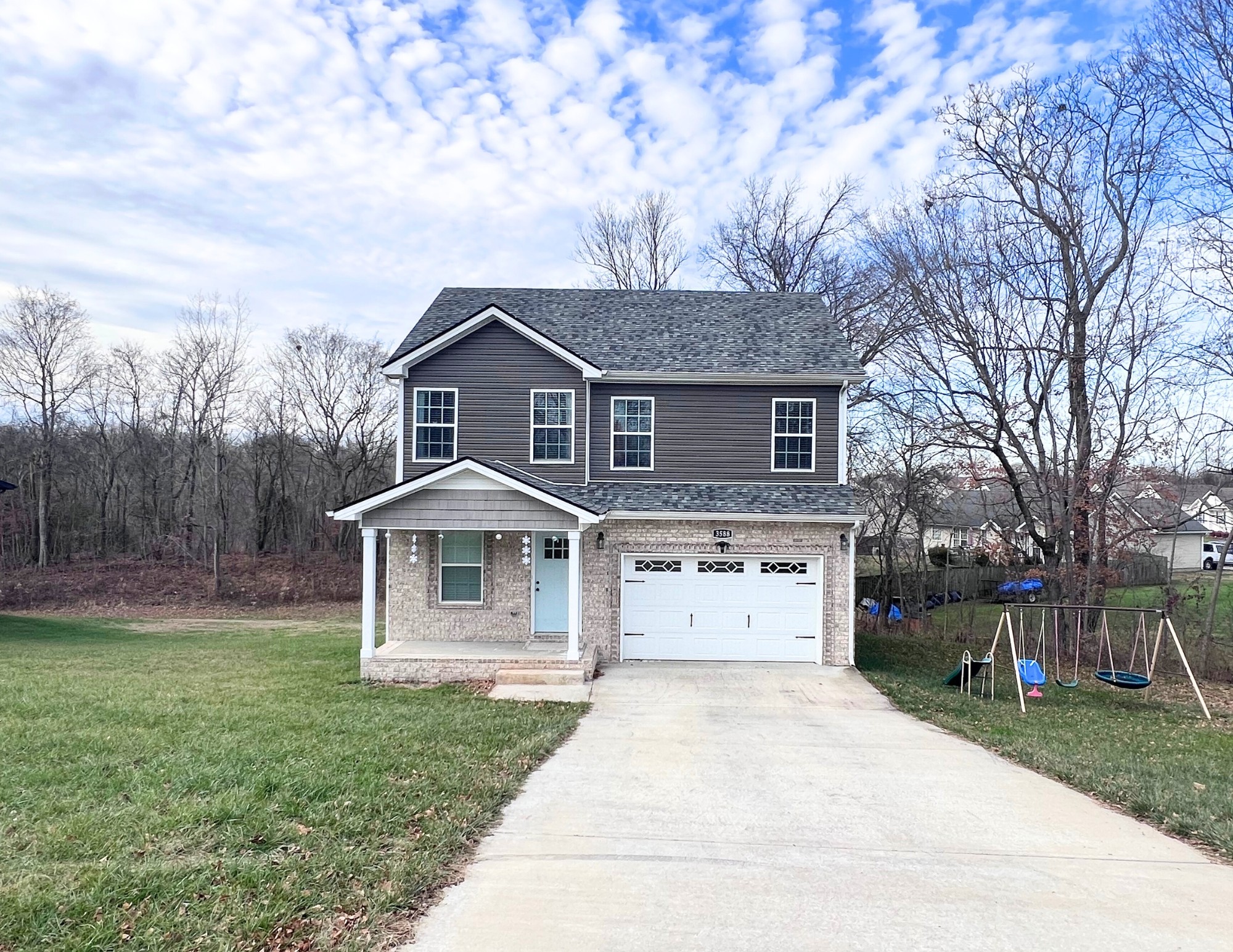 3588 Aurora Dr