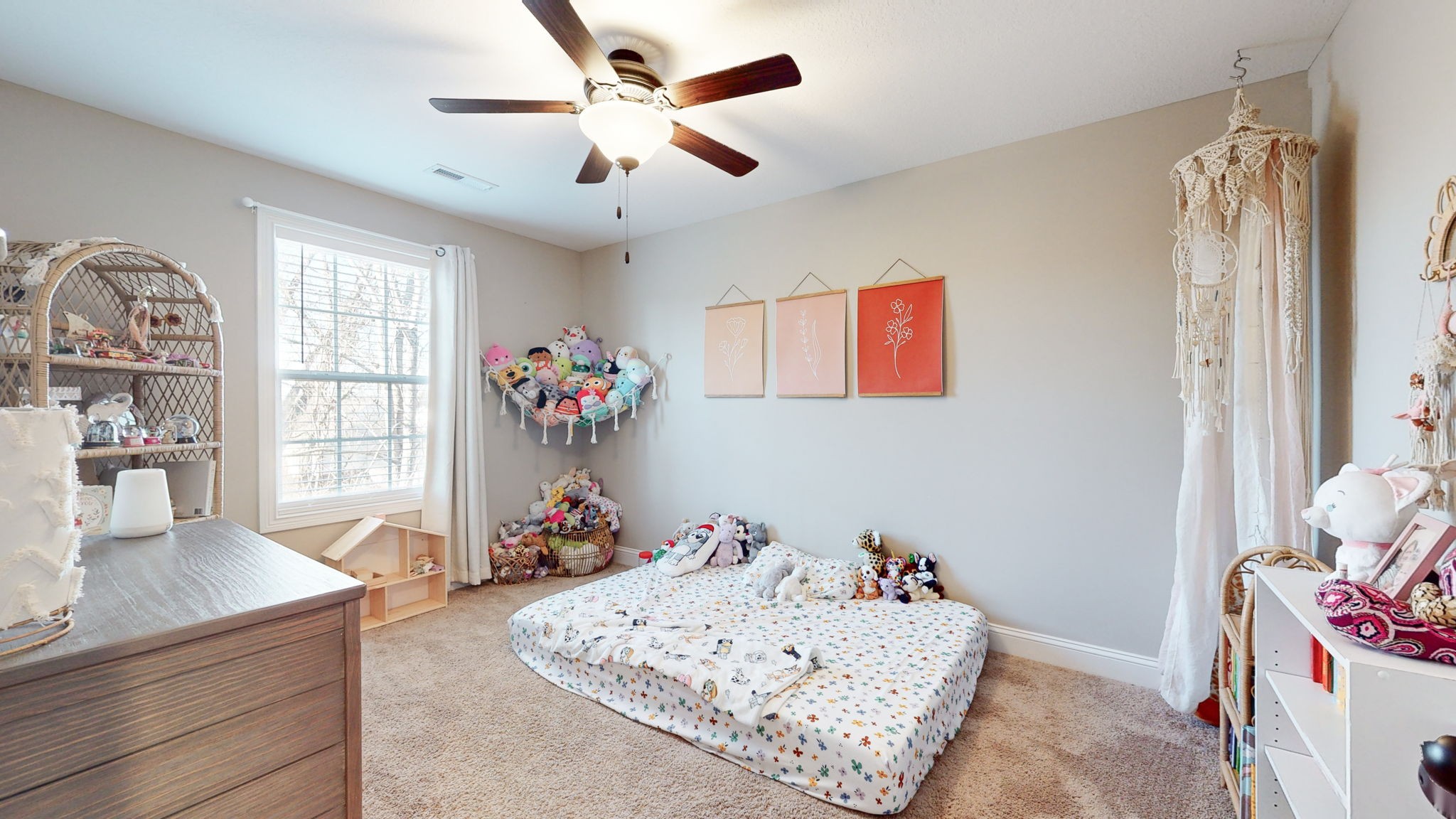 3588 Aurora Dr
