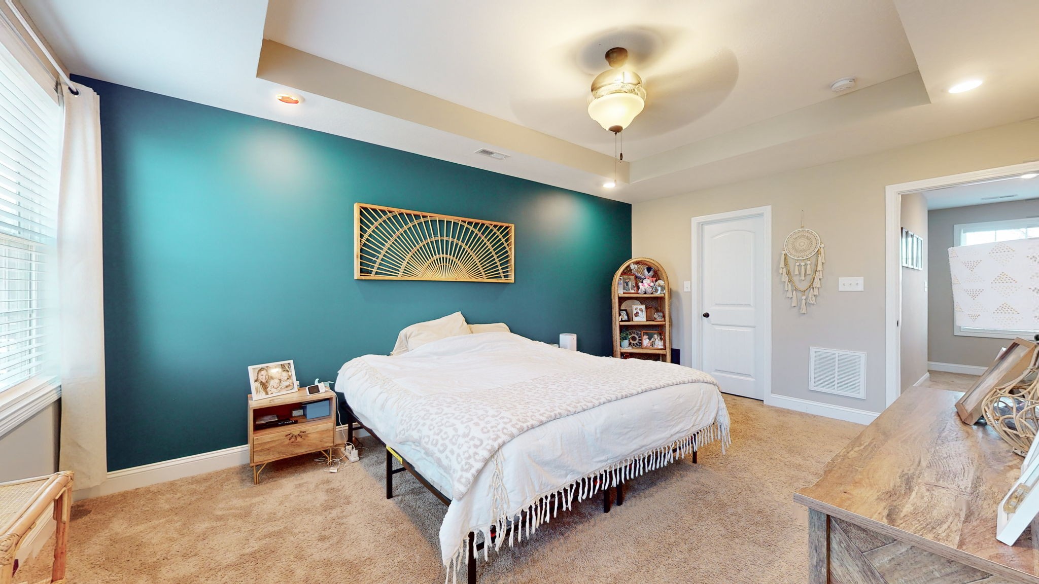 3588 Aurora Dr
