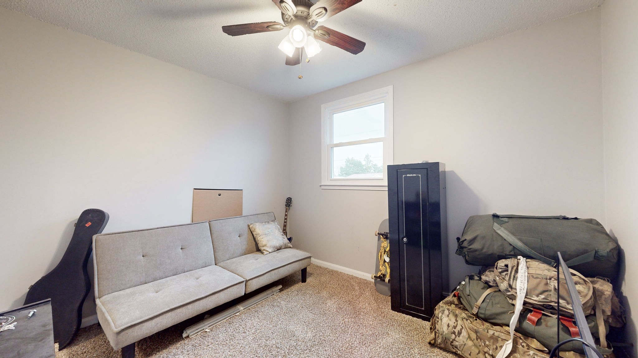 215 Aster Dr