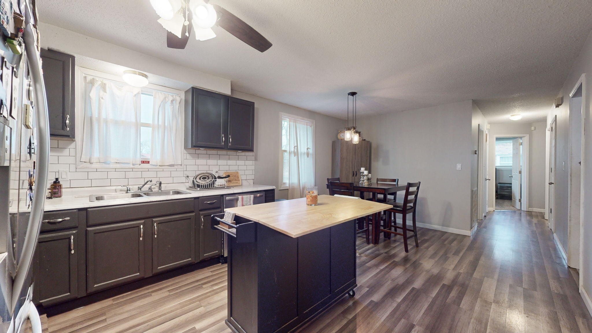 215 Aster Dr