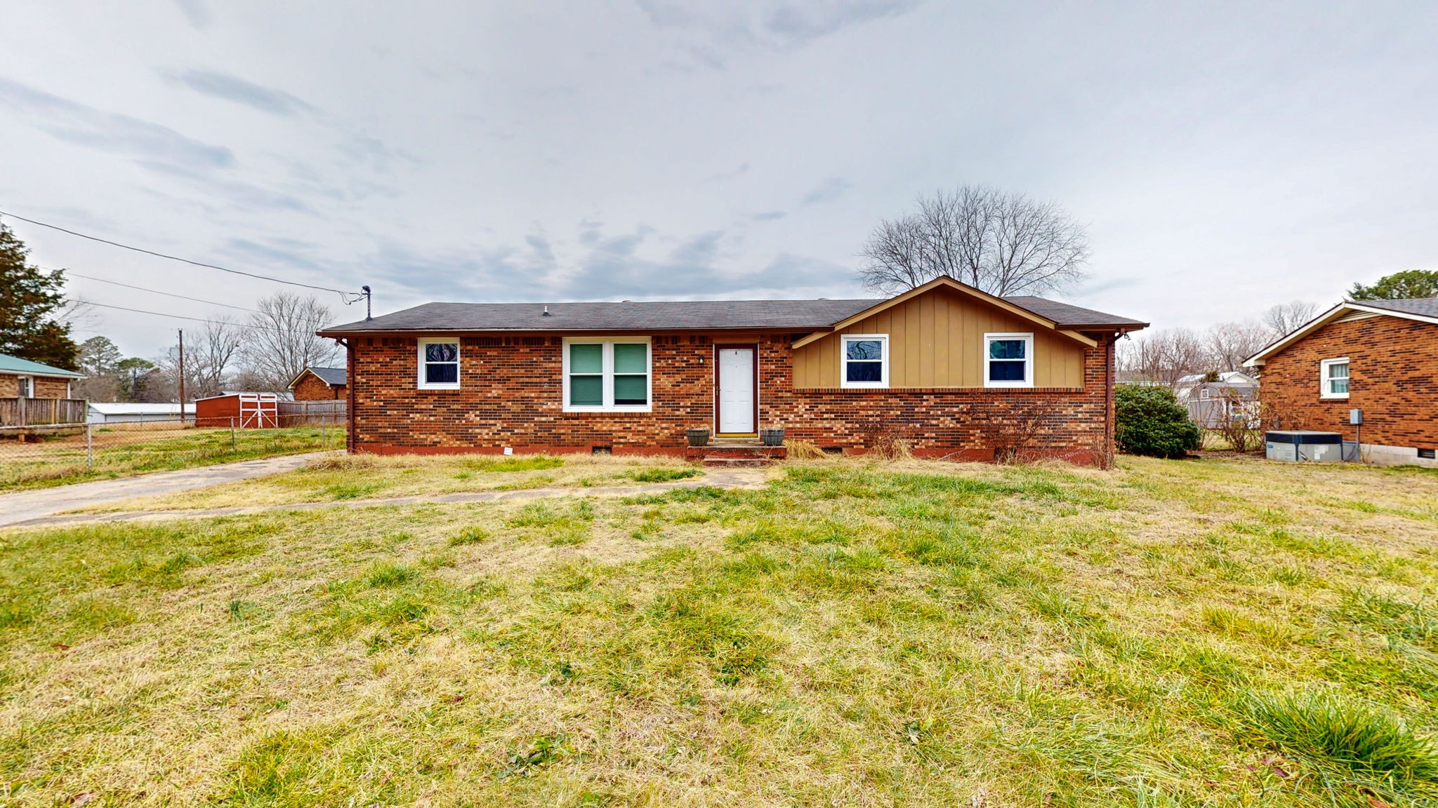 215 Aster Dr
