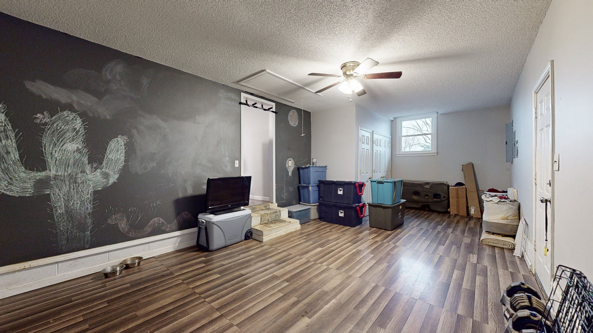 215 Aster Dr