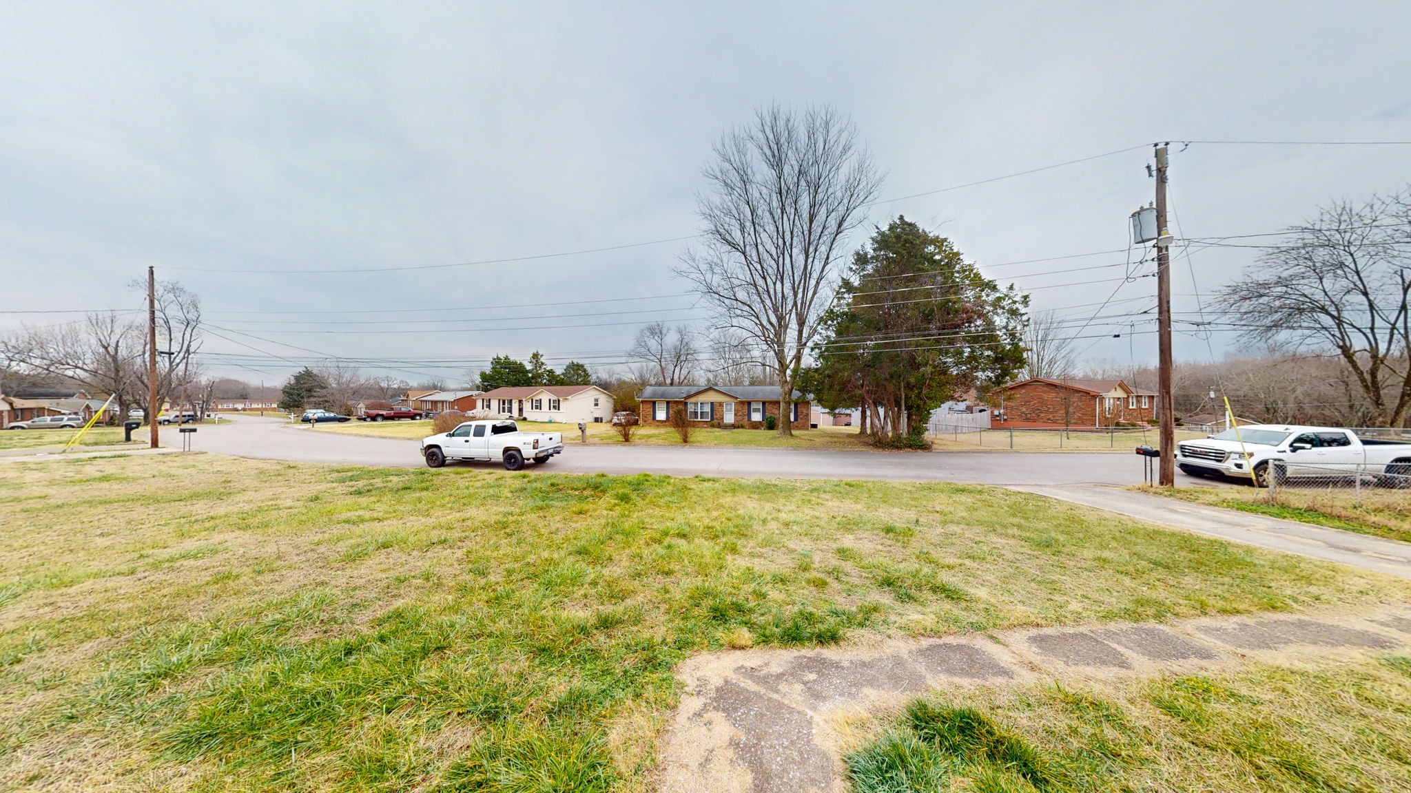 215 Aster Dr