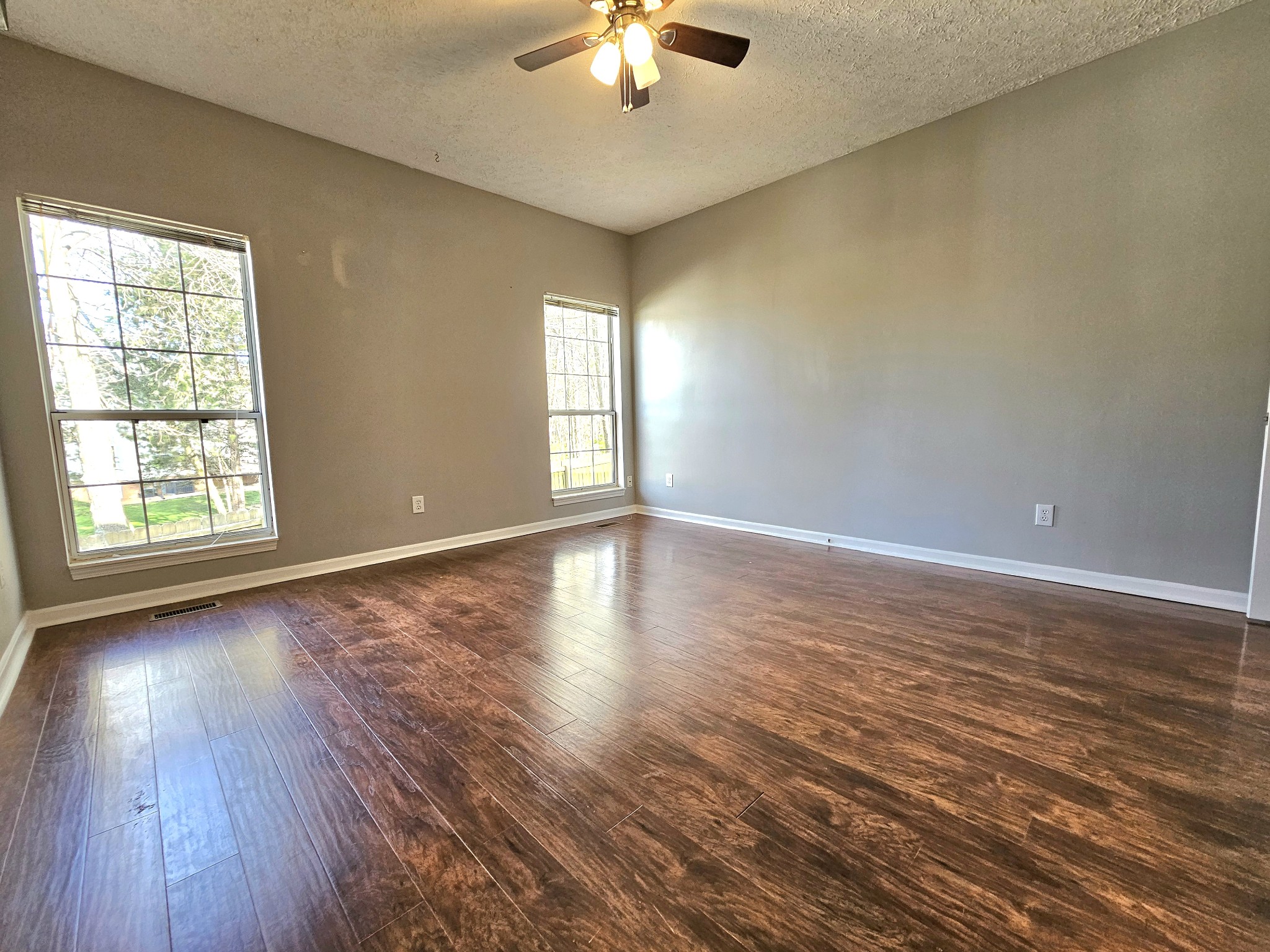 2119 Brookstone Dr