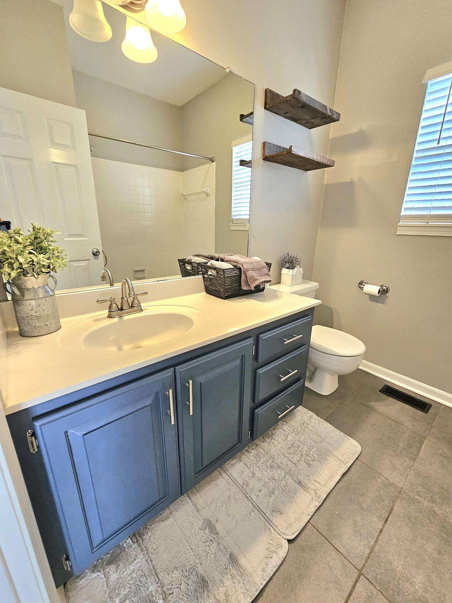 2119 Brookstone Dr