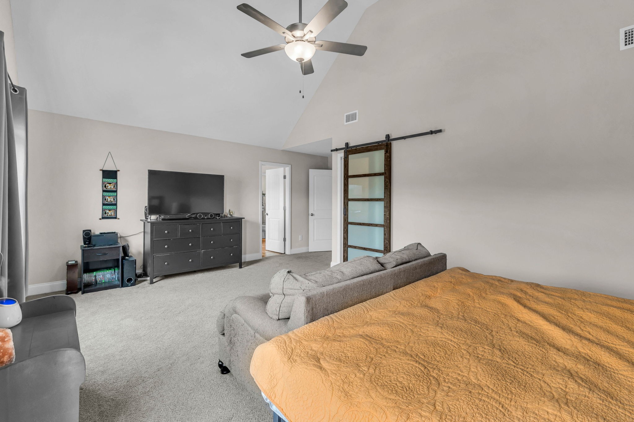 1096 Black Oak Cir