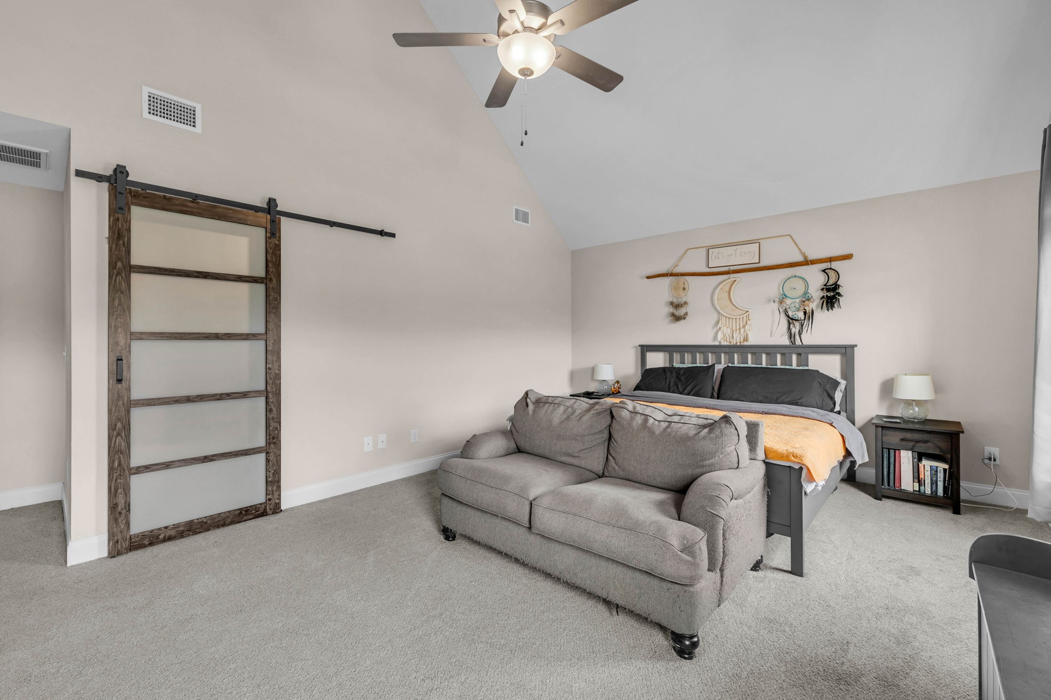1096 Black Oak Cir