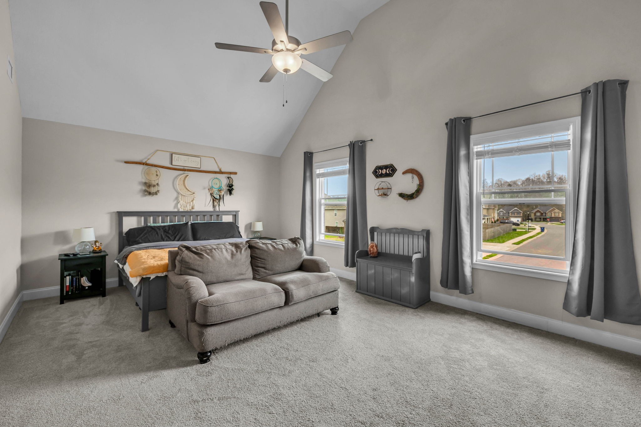 1096 Black Oak Cir