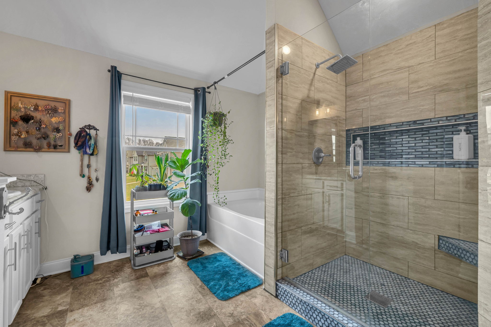1096 Black Oak Cir