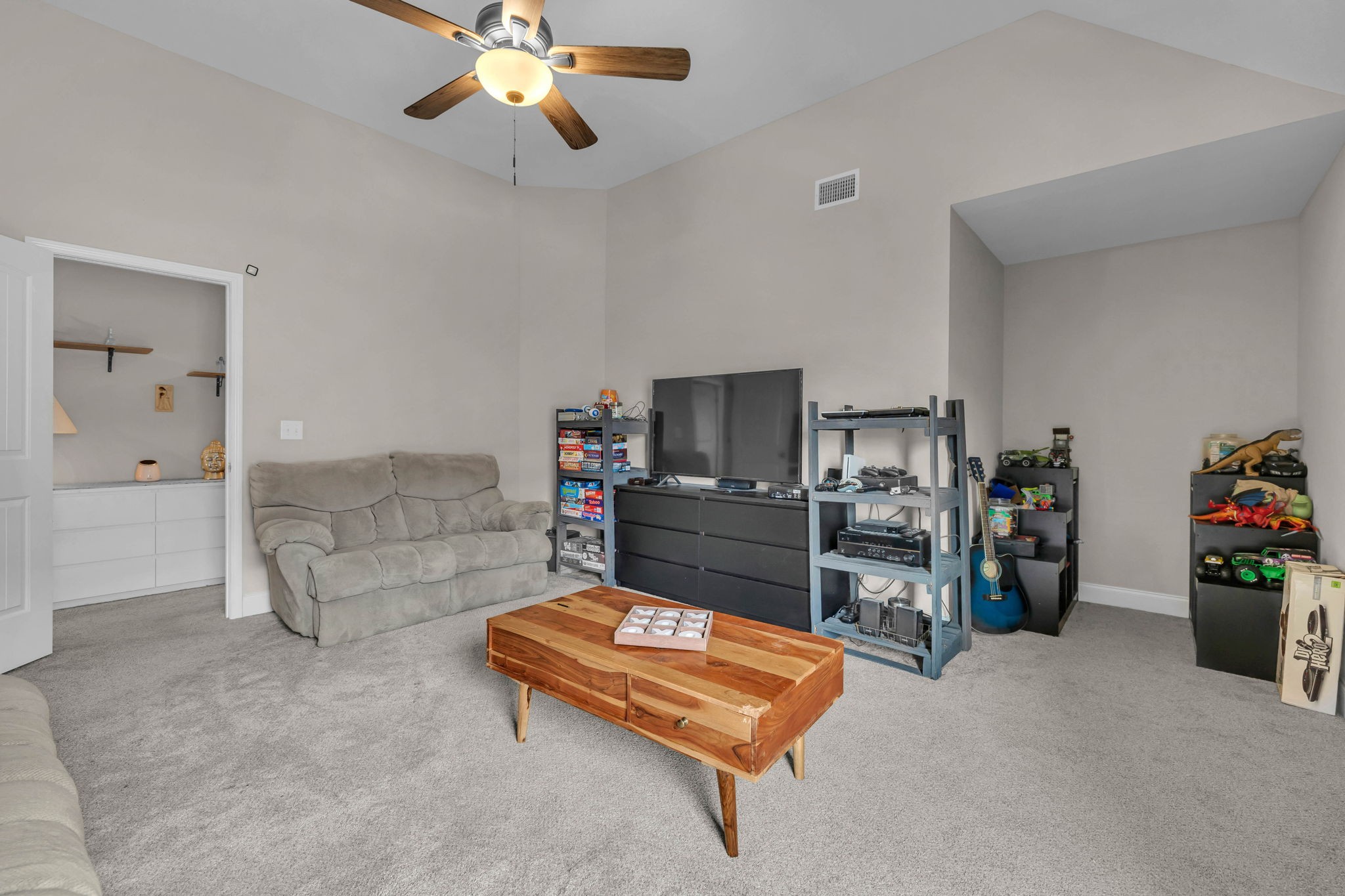 1096 Black Oak Cir