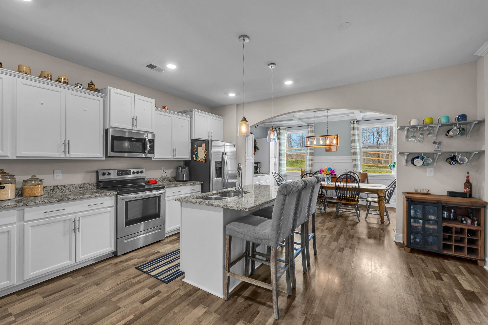 1096 Black Oak Cir
