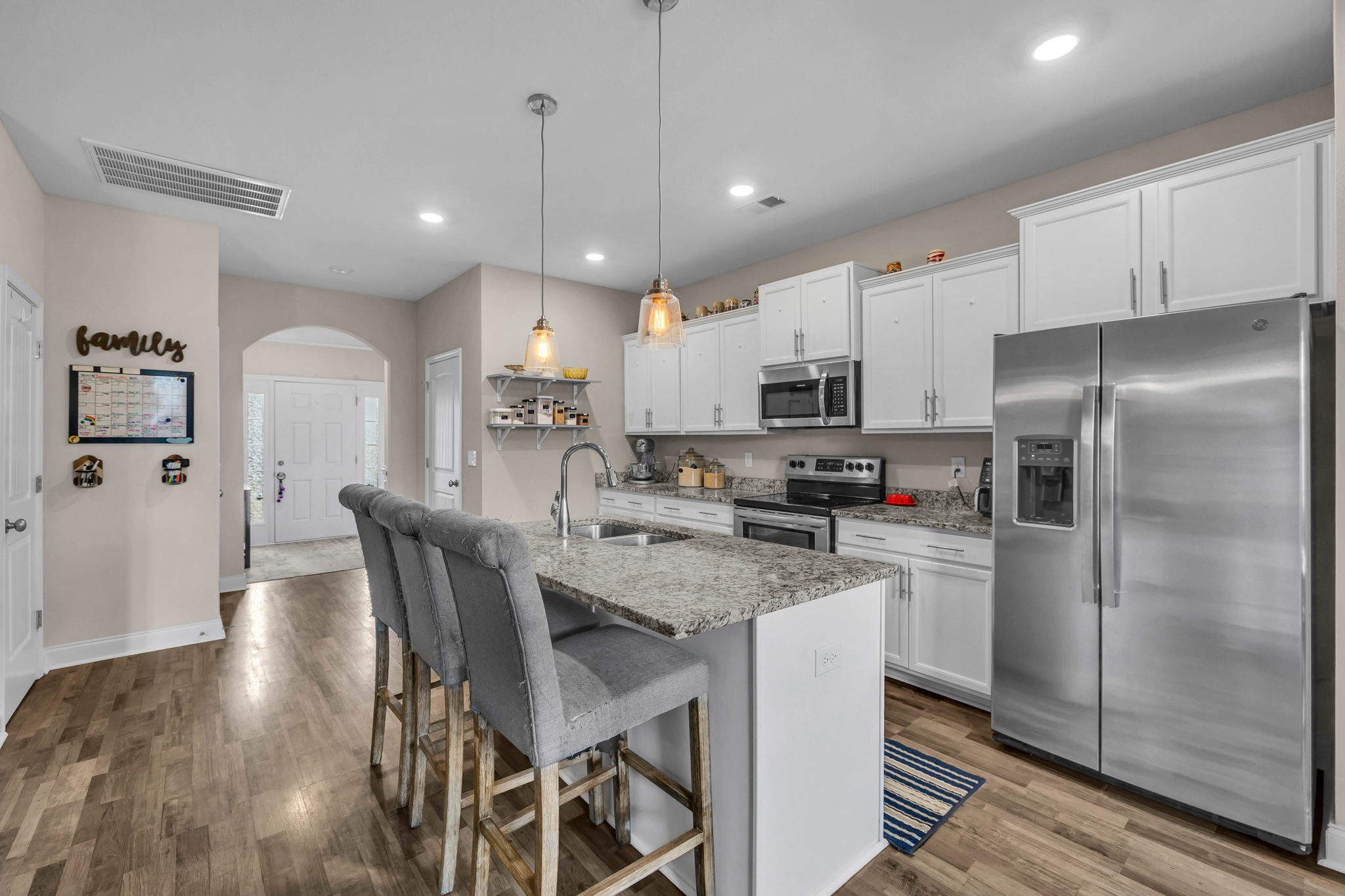 1096 Black Oak Cir