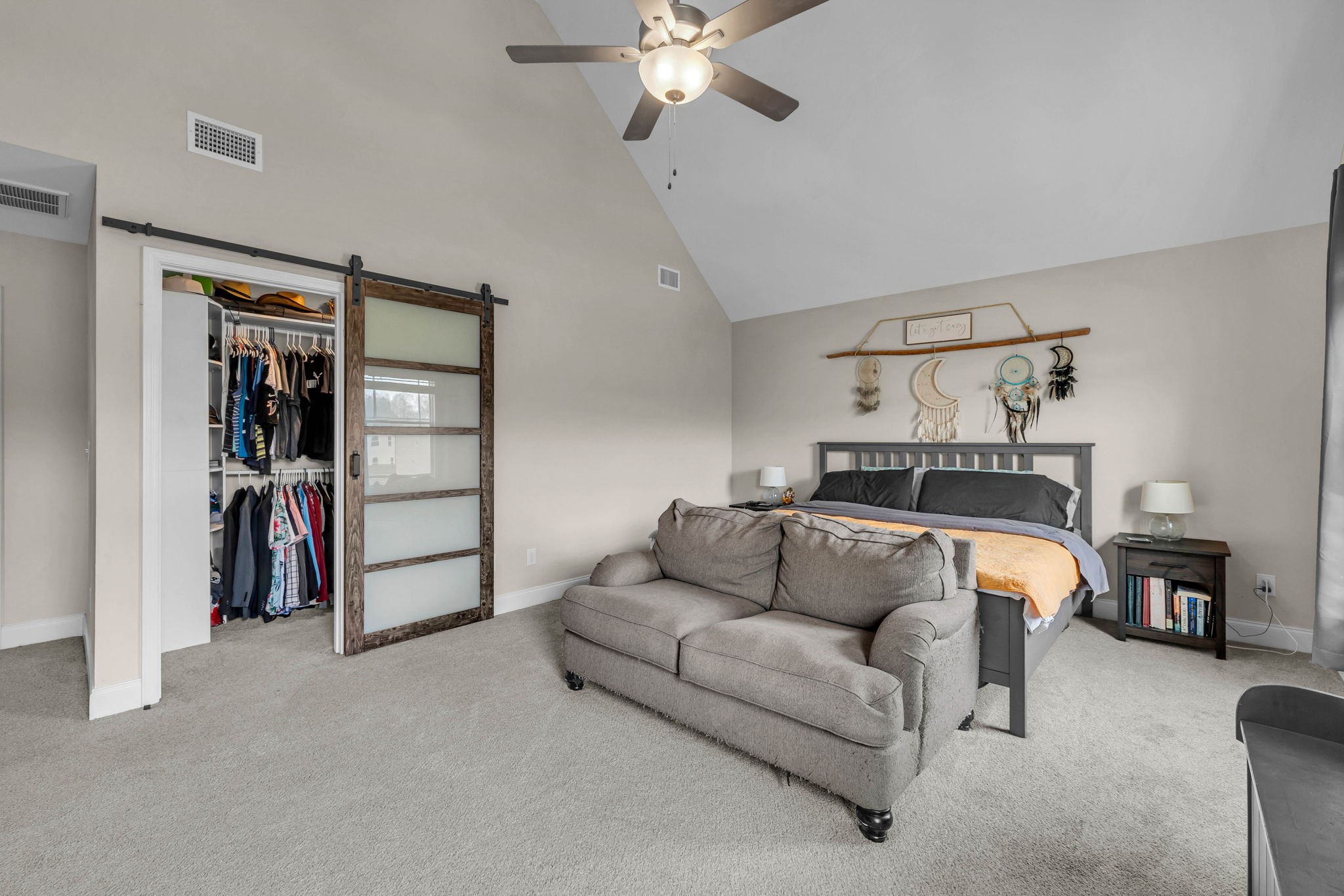 1096 Black Oak Cir