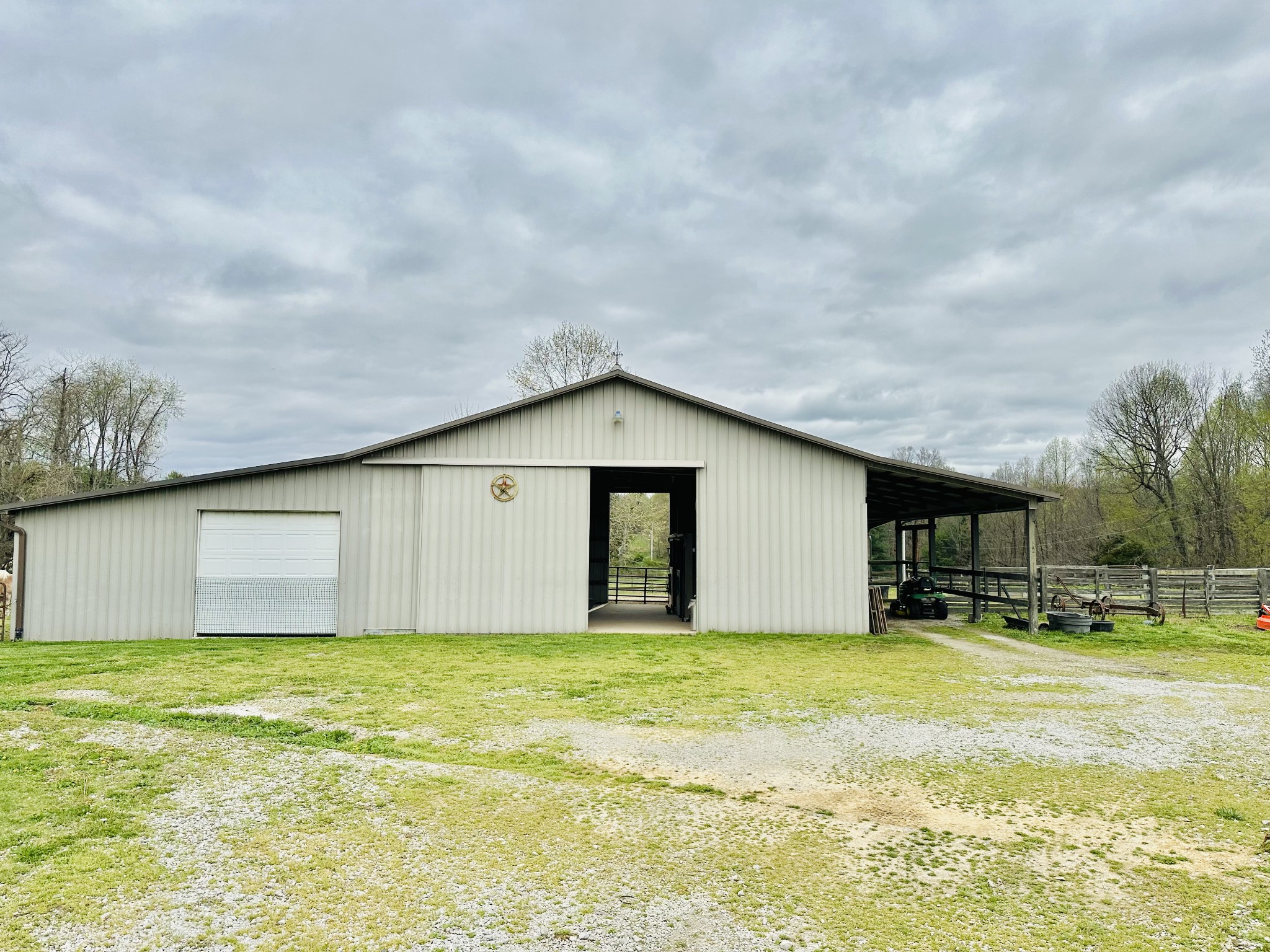 3055 Quisenberry Ln